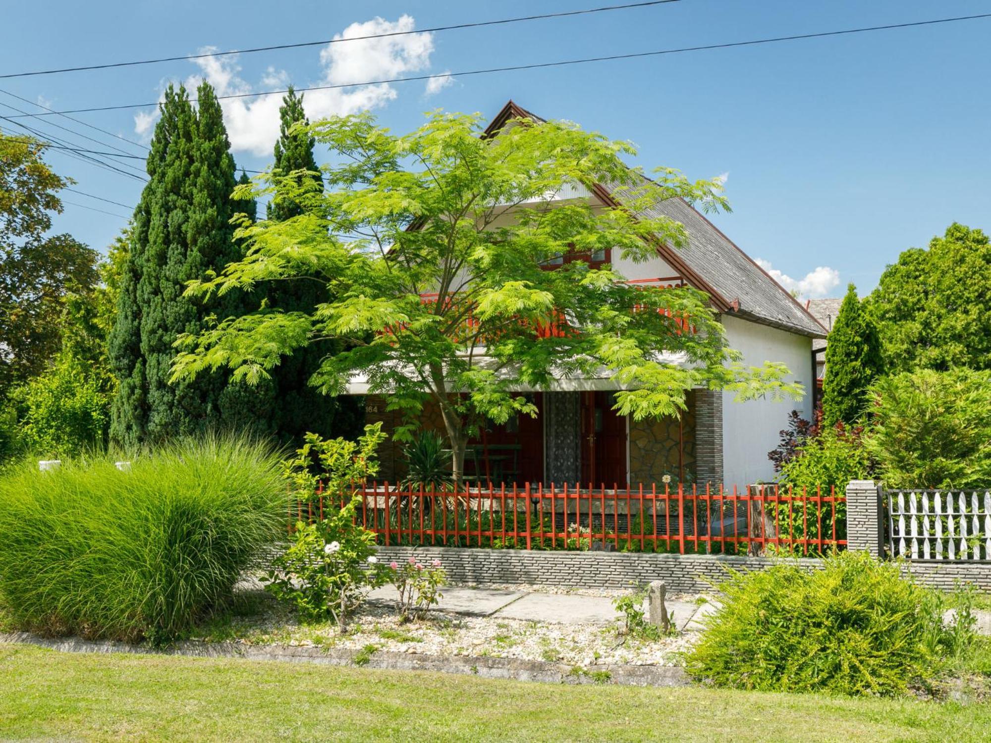 Holiday Home Rakoczi - MAF139 Balatonmáriafürdő Zewnętrze zdjęcie